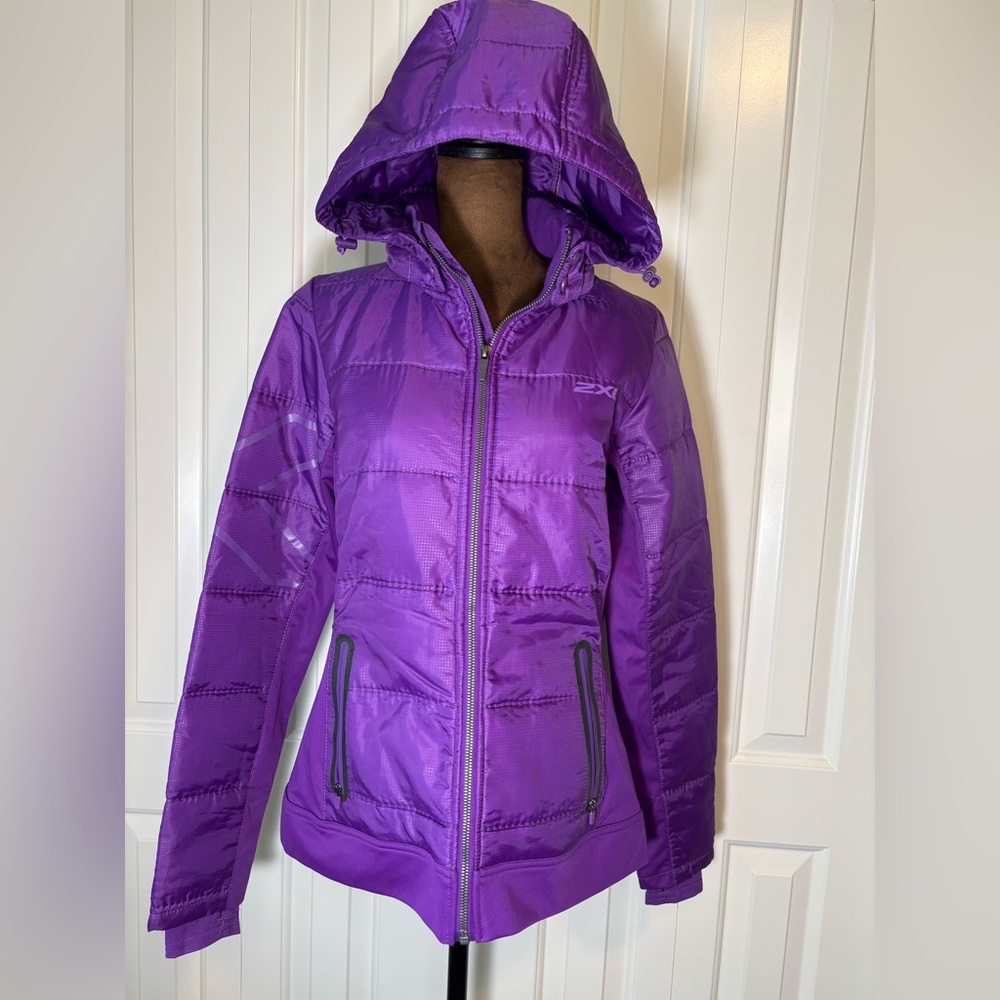 2XU Women's Insulation Jacket, Womens Size Small - Picture 2 of 13